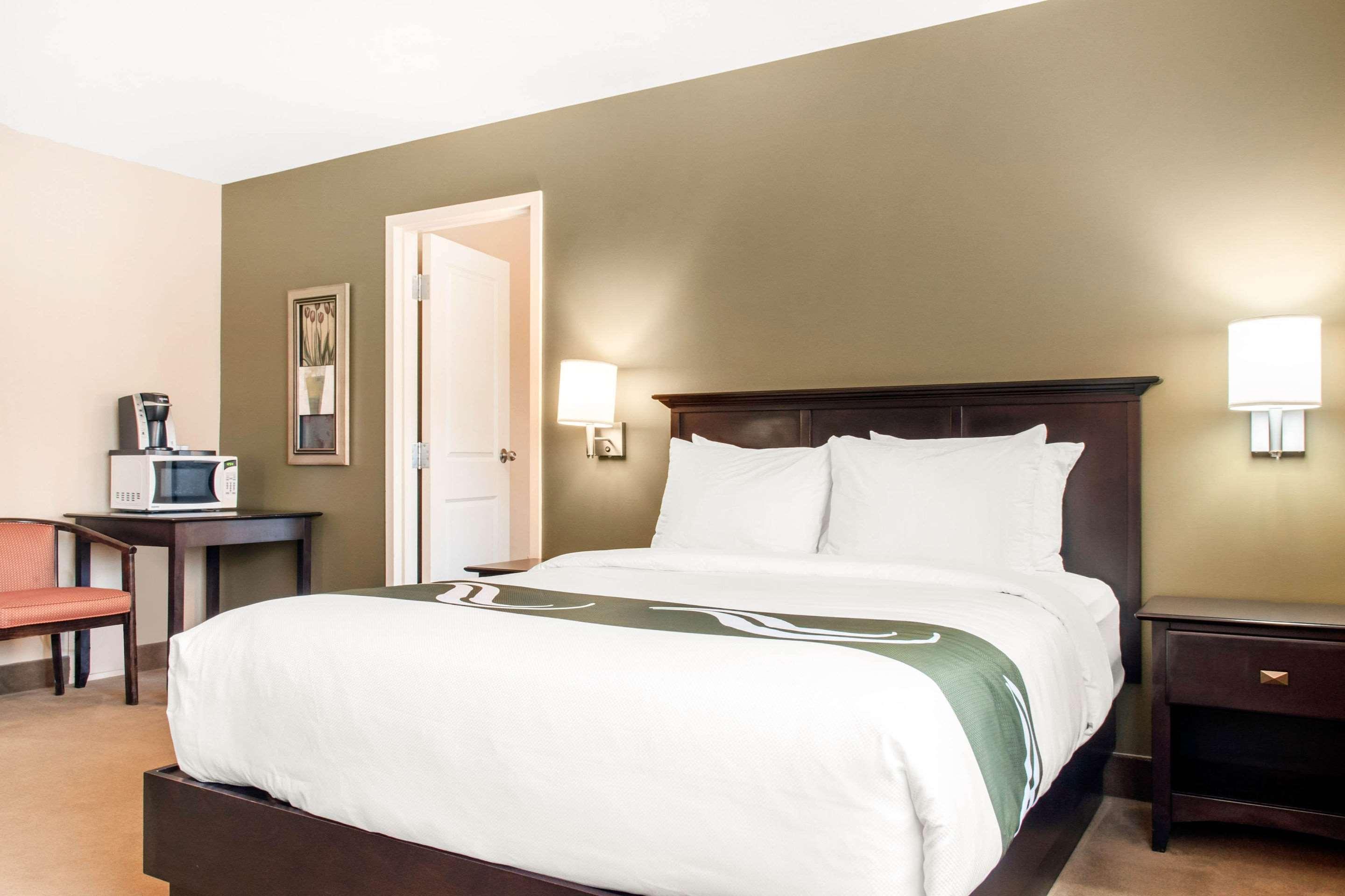 Quality Inn & Suites Quispamsis Rothesay Extérieur photo
