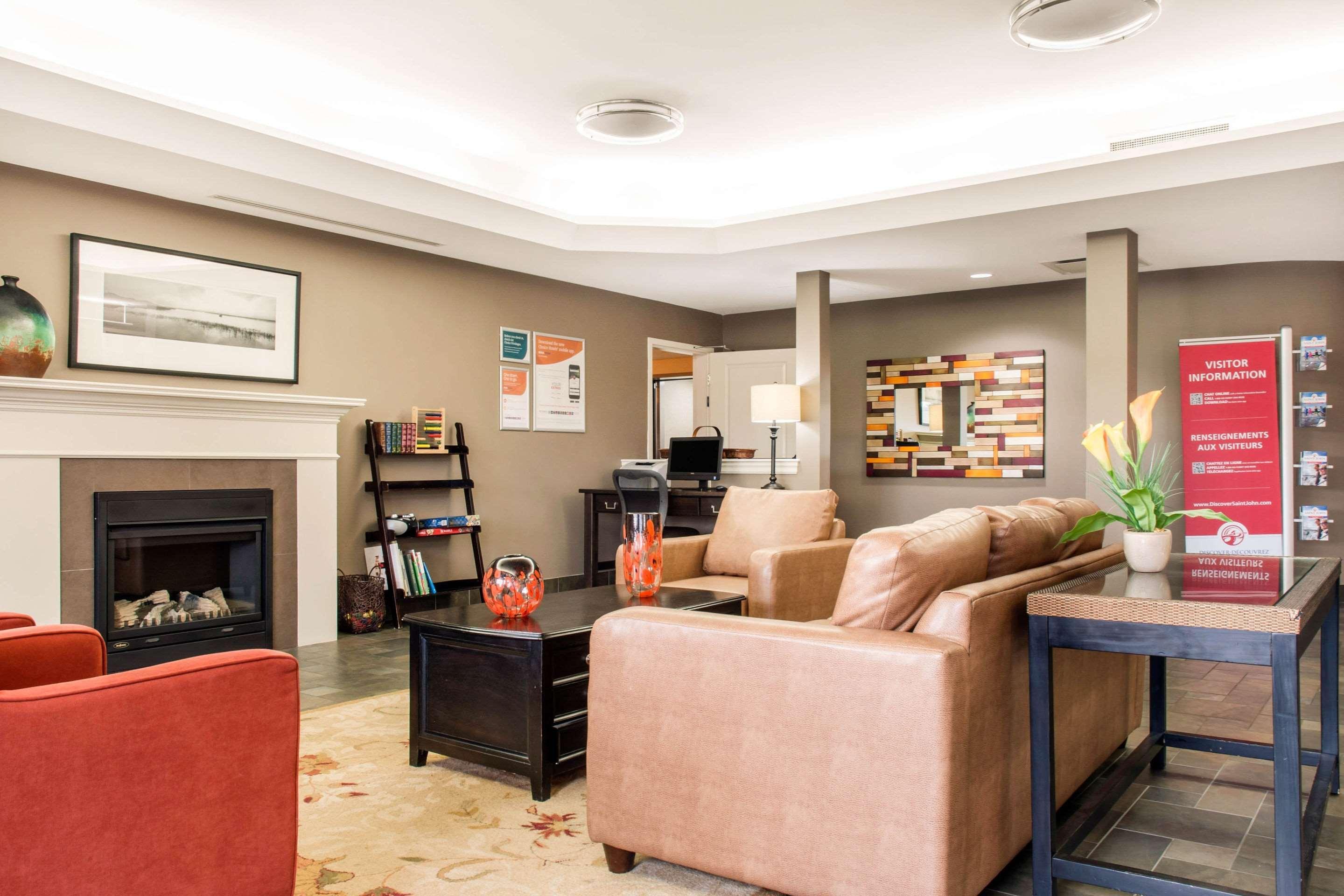 Quality Inn & Suites Quispamsis Rothesay Extérieur photo