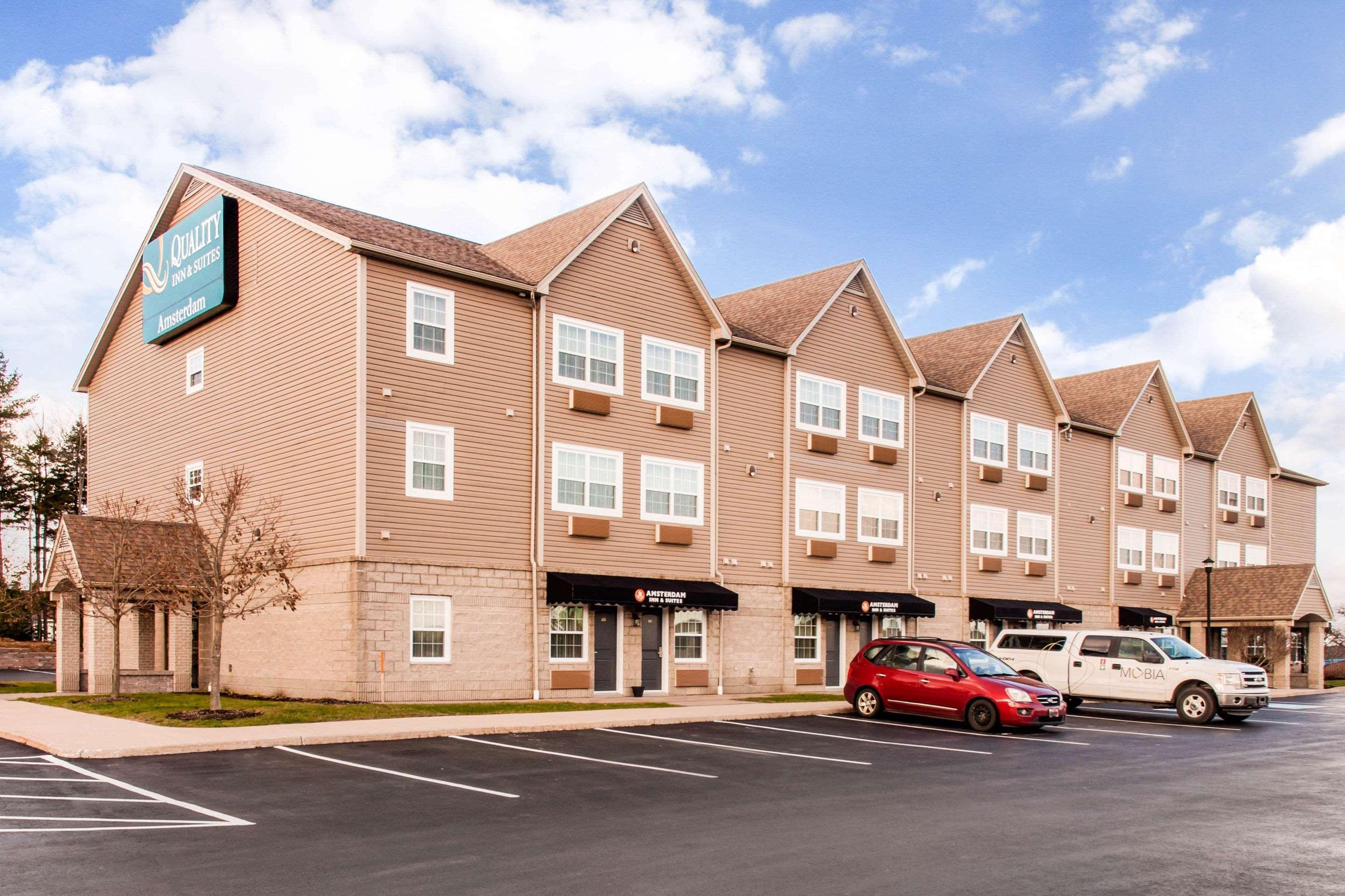 Quality Inn & Suites Quispamsis Rothesay Extérieur photo