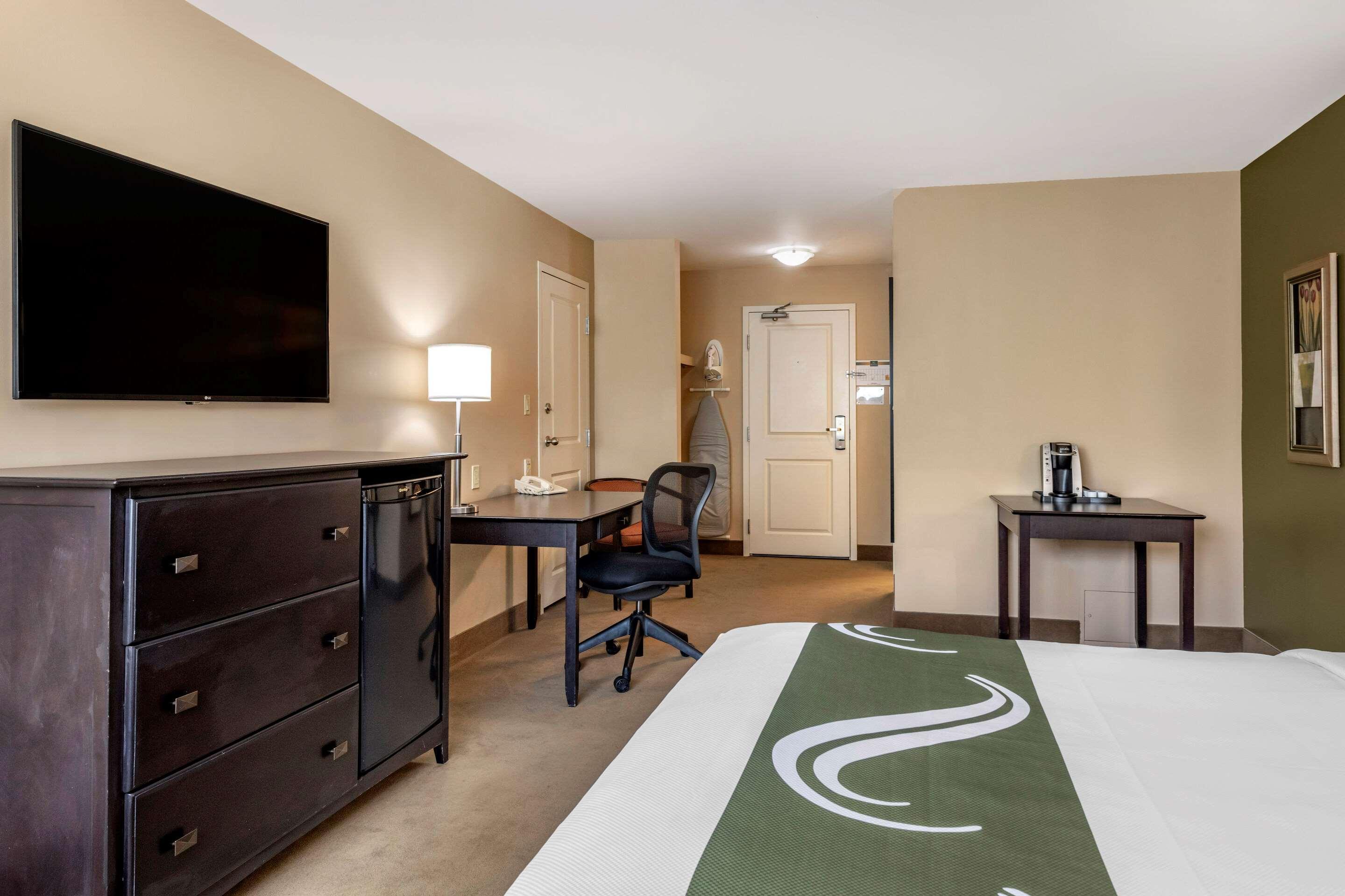 Quality Inn & Suites Quispamsis Rothesay Extérieur photo