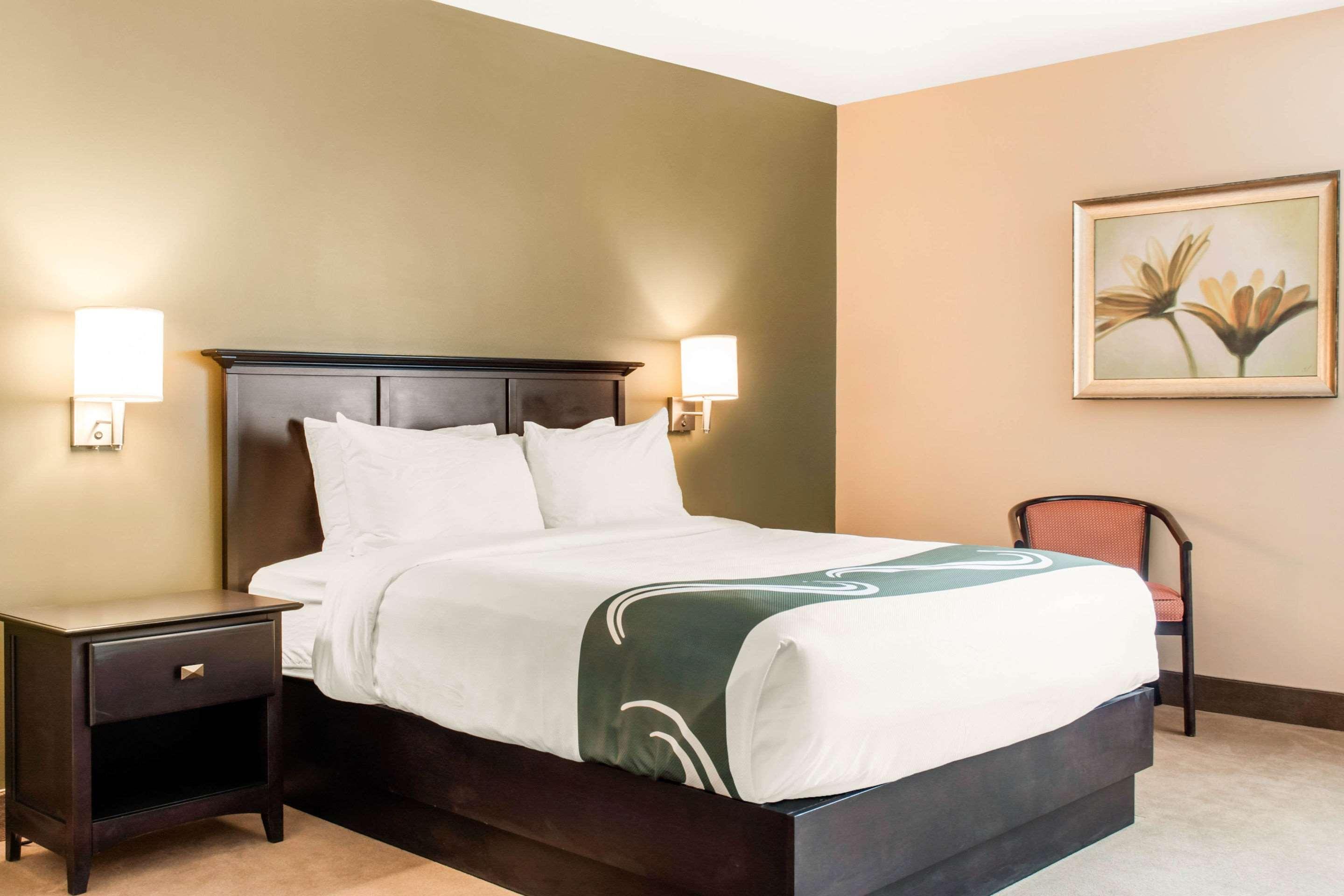 Quality Inn & Suites Quispamsis Rothesay Extérieur photo