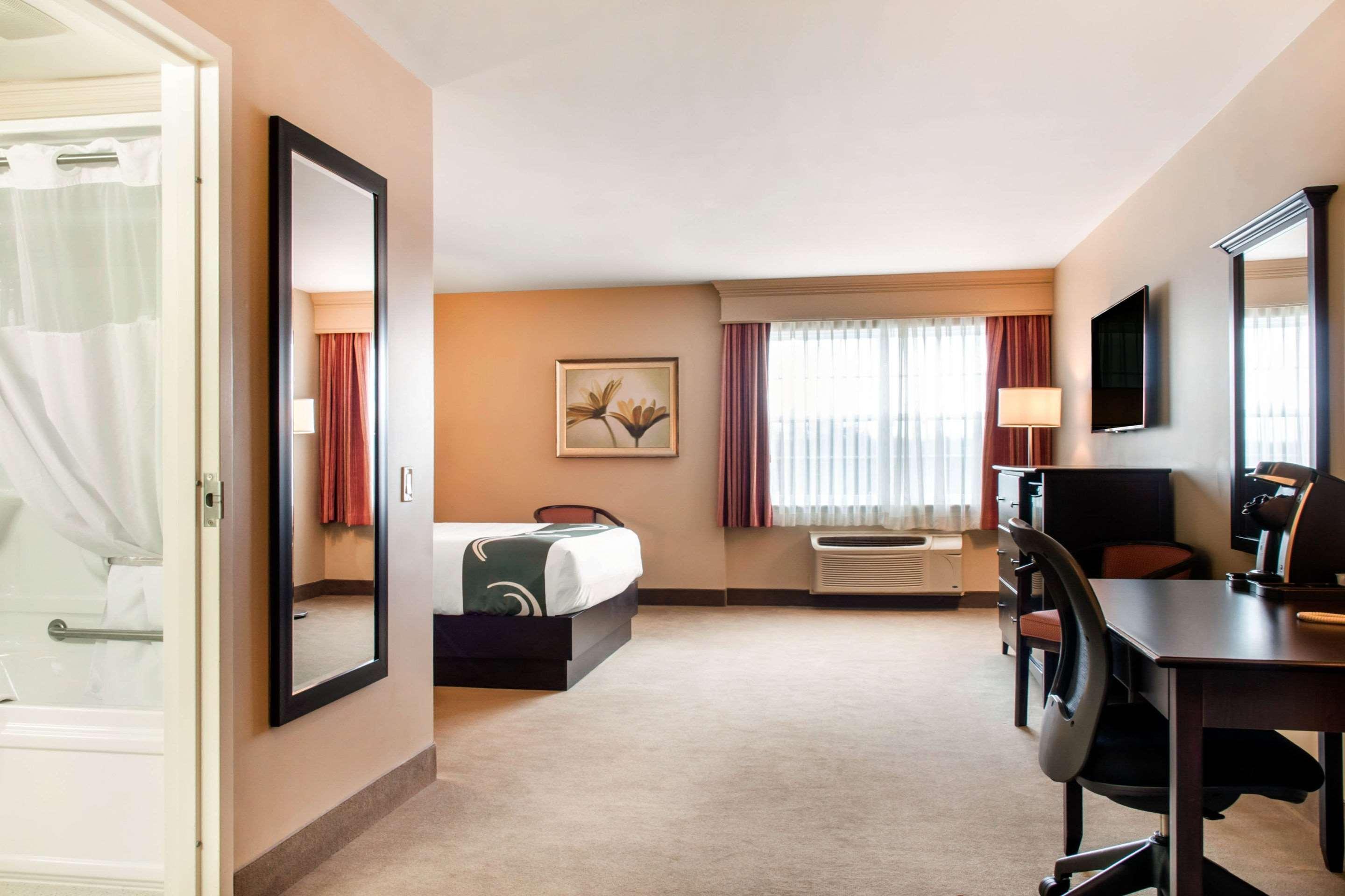 Quality Inn & Suites Quispamsis Rothesay Extérieur photo