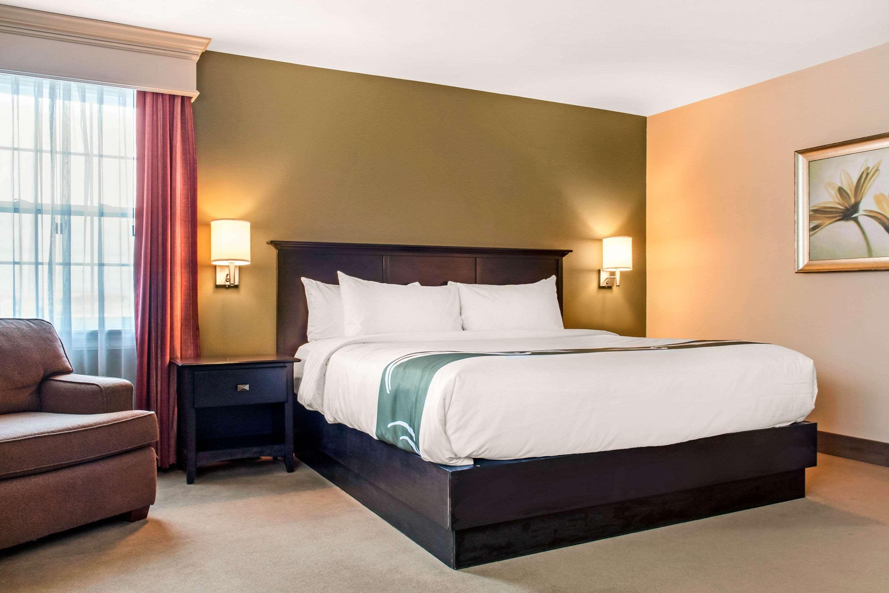 Quality Inn & Suites Quispamsis Rothesay Extérieur photo