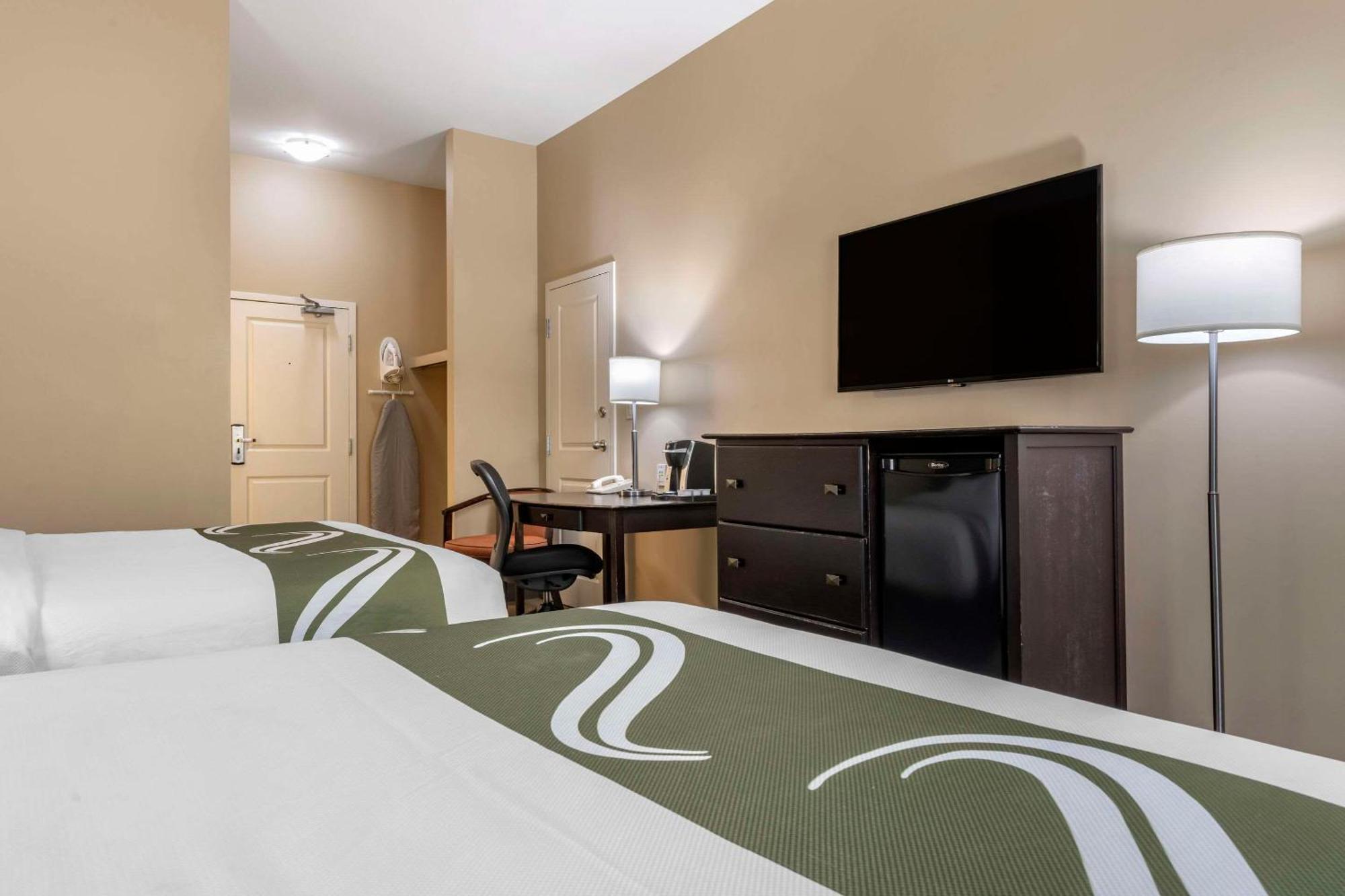 Quality Inn & Suites Quispamsis Rothesay Extérieur photo