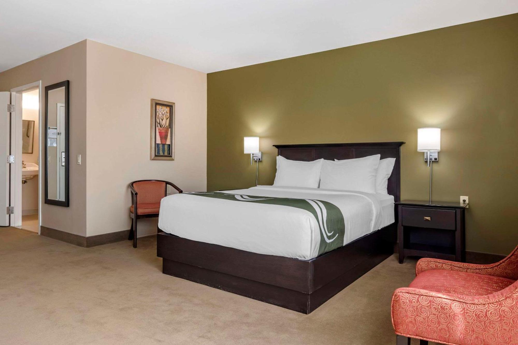Quality Inn & Suites Quispamsis Rothesay Extérieur photo