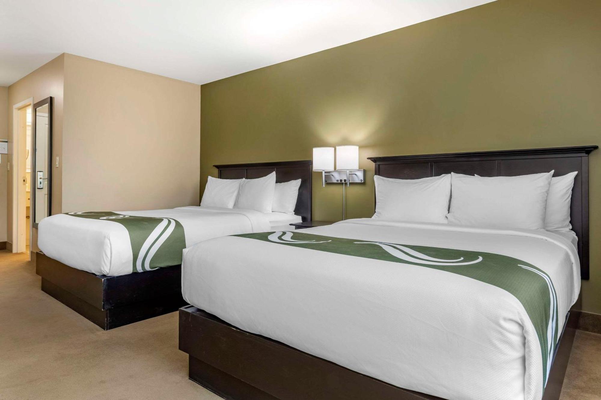 Quality Inn & Suites Quispamsis Rothesay Extérieur photo