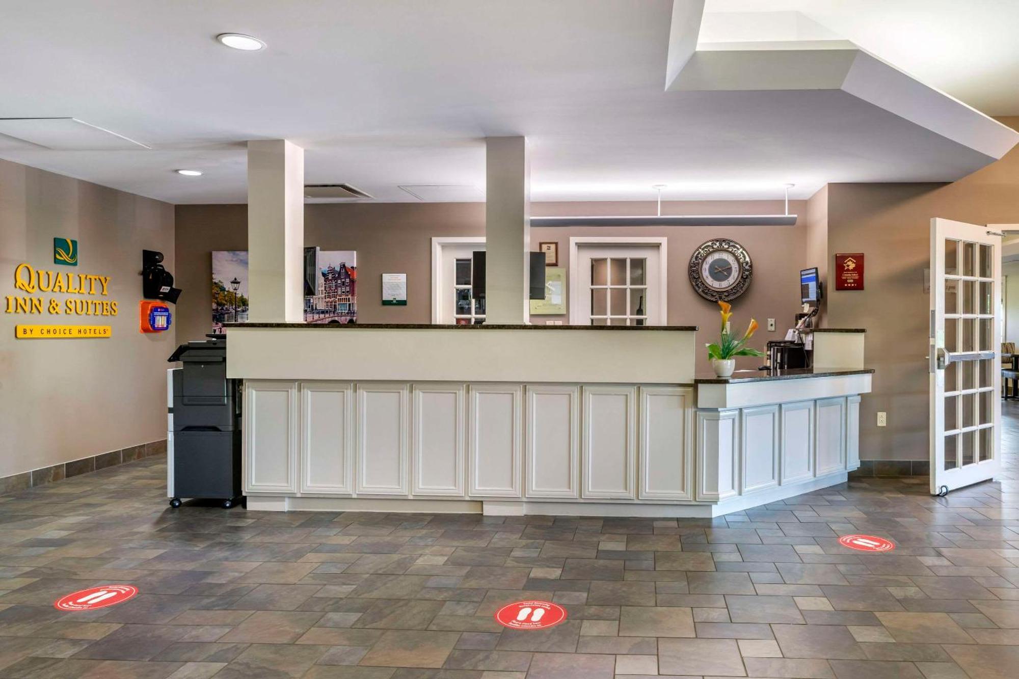 Quality Inn & Suites Quispamsis Rothesay Extérieur photo